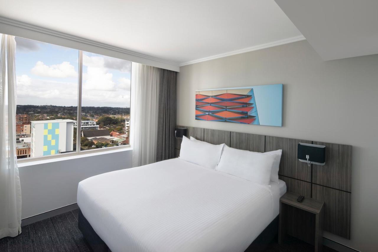 Mercure Sydney Bankstown Exteriör bild