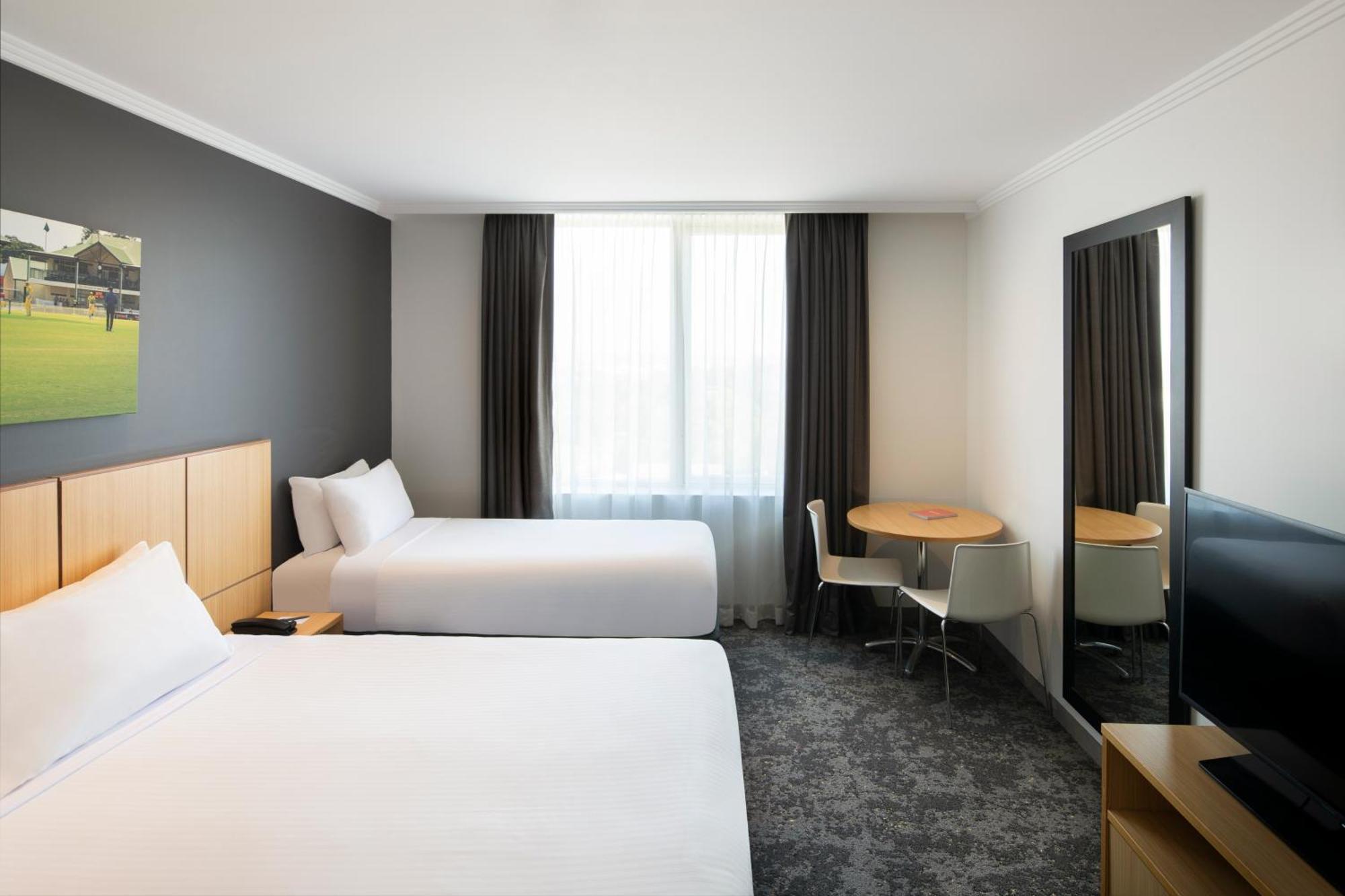 Mercure Sydney Bankstown Exteriör bild