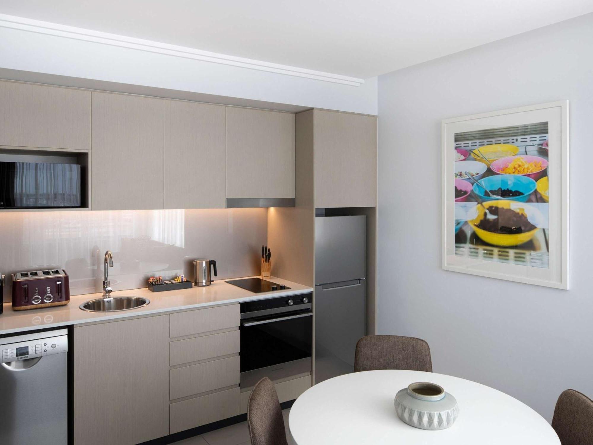Mercure Sydney Bankstown Exteriör bild