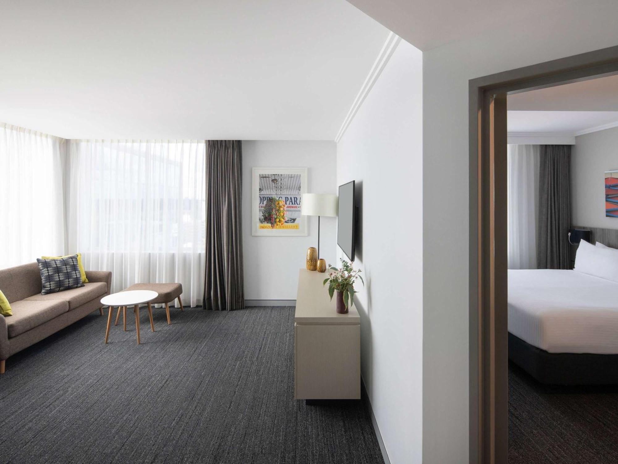 Mercure Sydney Bankstown Exteriör bild