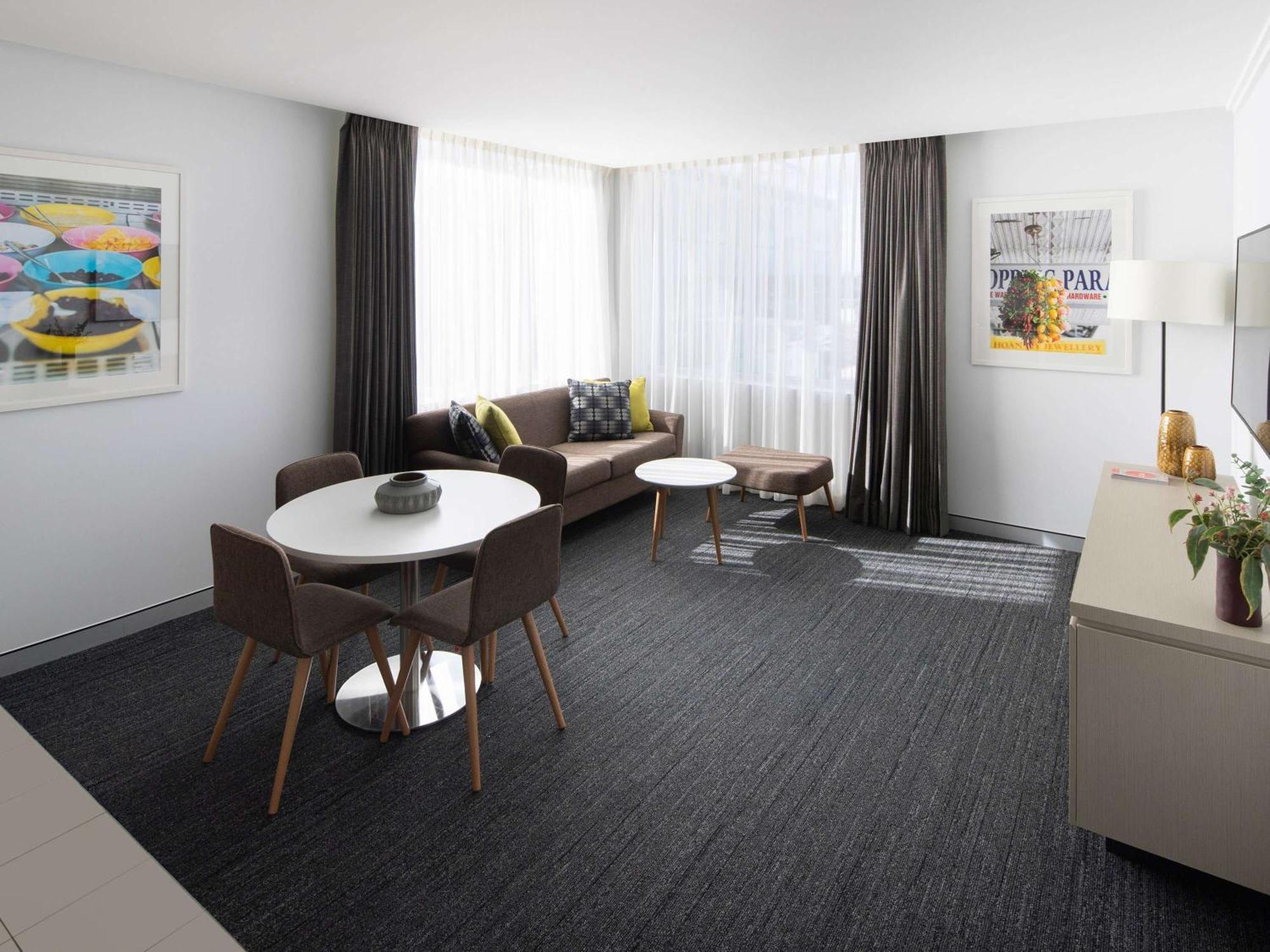 Mercure Sydney Bankstown Exteriör bild