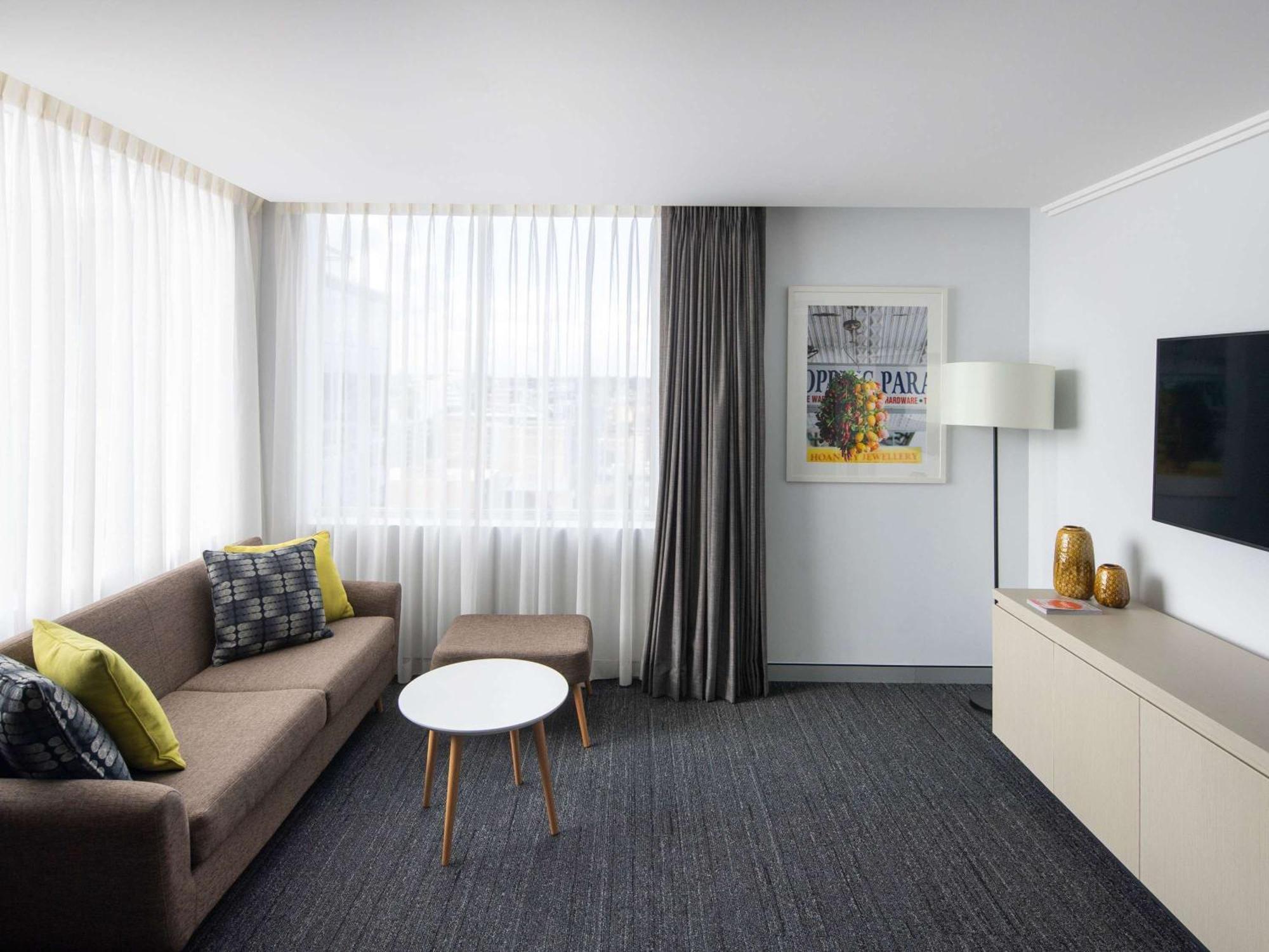 Mercure Sydney Bankstown Exteriör bild